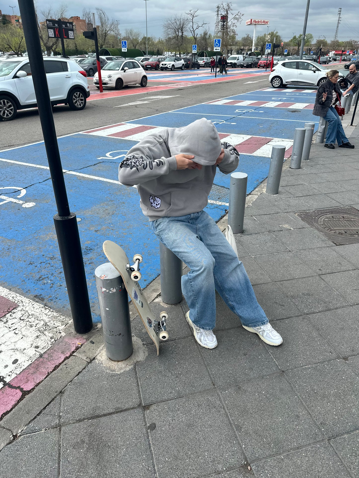 HEDENS Grey Hoodie - oversize fit